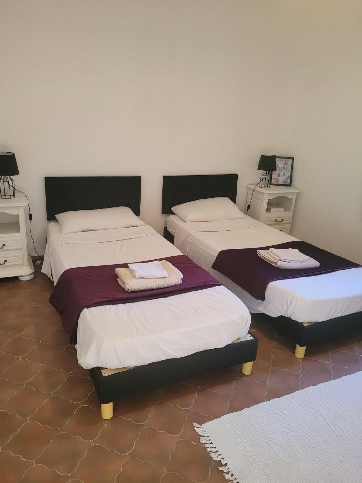 Appartement Proche Aeroport Marseille Marignane - Studio Confortable - Logement Ideal - Hebergement Tout Equipe 罗尼亚克 外观 照片